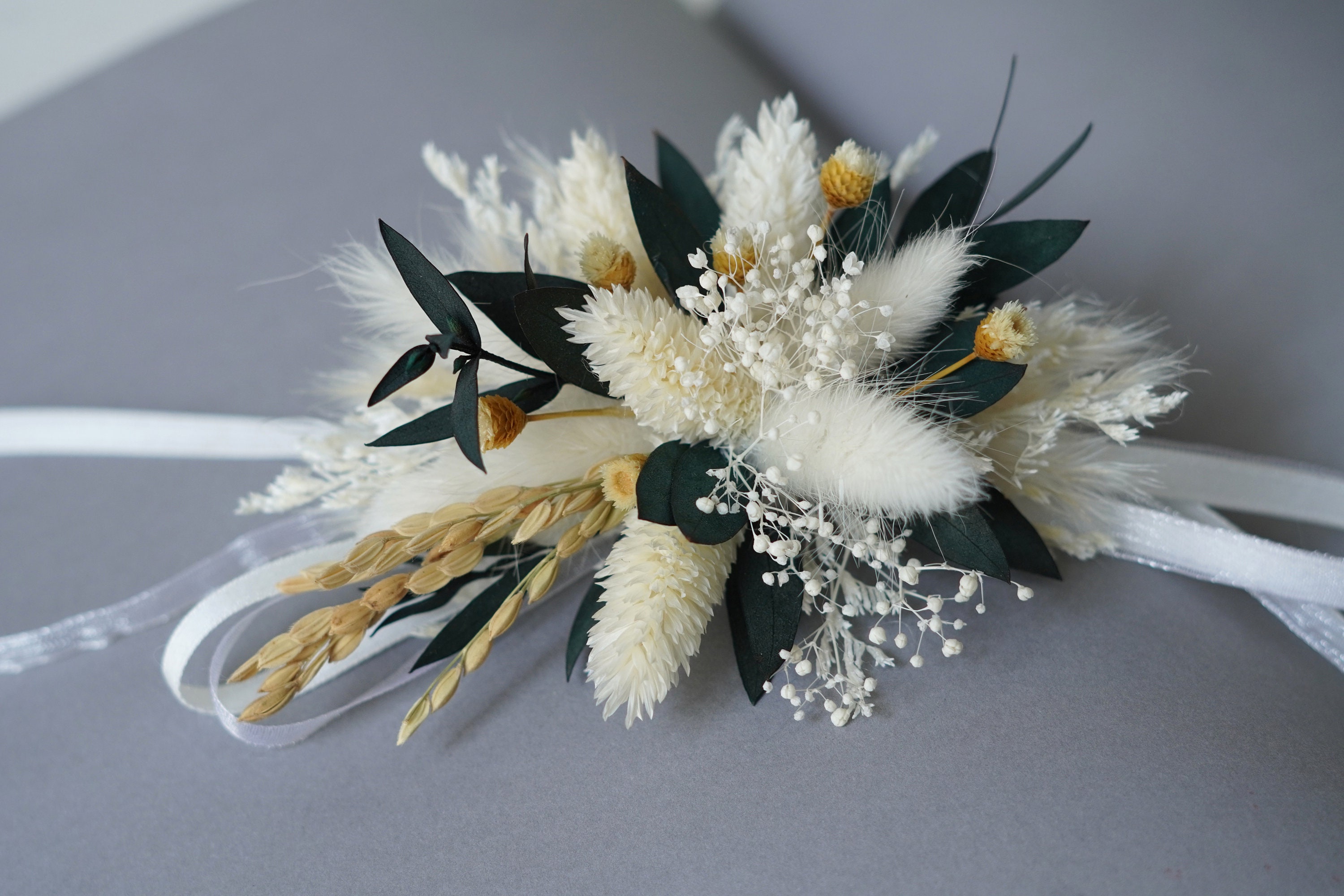 Mini Corsage Flower Bouquet With Bunny Tails And Grass For DIY Wedding,  Baby Shower, And Cake Topper Decor R230626 From Mengqiqi09, $13.23