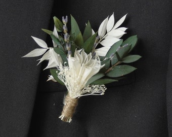 White and Green  Eucalyptus Rustic boho Boutonnieres / Lapel Pin For Men / Groom Pin / Boho Boutonniere / Groom Boutonniere/ Buttonhole