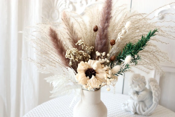 Natural Dried Flowers & Preserved Grasses at