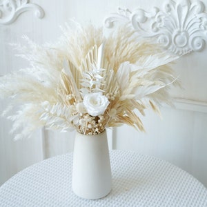 White flowers Bouquet,Pampas Grass bouquet,Dried flowers bouquet,natural flower decor,wedding,Small Centerpiece,Flower Arrangement