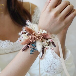 Blush Bunny tail grass Natural Wedding flower,Wedding corsage;Mother&#39;s day gift,Preserved flower,Bridal corsage/Bracelet,wedding flower