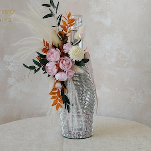 Wine Centerpiece,Pink Bottle Bouquet,Flower Arrangement For Wine Bottle,Bottle Bouquet,Wine Bottle Bouquet,Wine Gift,Wine Bottle Decor