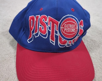 Czapka baseballowa Detroit Pistons w kolorze niebiesko-czerwonym z lat 90. NBA Basketball