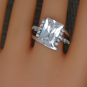 Stunning 925 Sterling Silver Huge Cubic Zirconia Bling Ring UK Size S