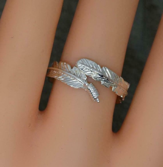 Stunning contemporary hurley burley sterling silver wrap around feather ring
