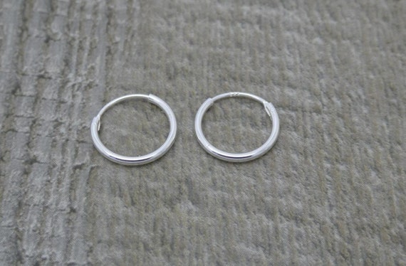New Elegant 925 Sterling Silver 1.1cm Hoop Earrin… - image 1