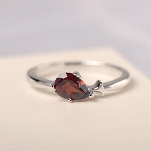 Fish ring solitaire garnet anniversary ring sterling silver pear cut red stone January birthstone dolphin ring