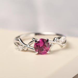 Einzigartige Rubin Zweig Statement Ring rund geschnitten roten Stein Zweig Ring Juli Geburtsstein