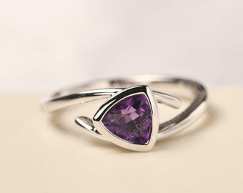Natural amethyst solitaire wedding ring solid silver trillion cut minimalist ring February birthstone