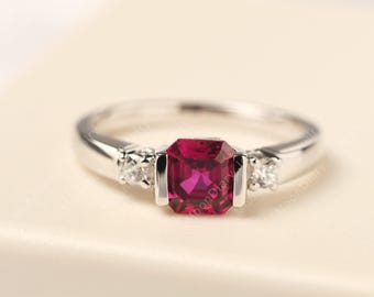 Asscher Schnitt Rubin Verlobungsring Silber einfache Ring Juli Geburtsstein