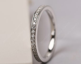 Simple CZ wedding bands round cut cubic zirconia simulated diamond eternity stackable ring