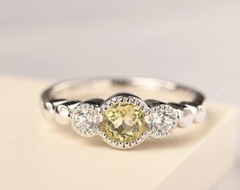 Förlovningsring i sterlingsilver med rundslipad halv bezel, vintage cocktailring, naturlig citronkvarts
