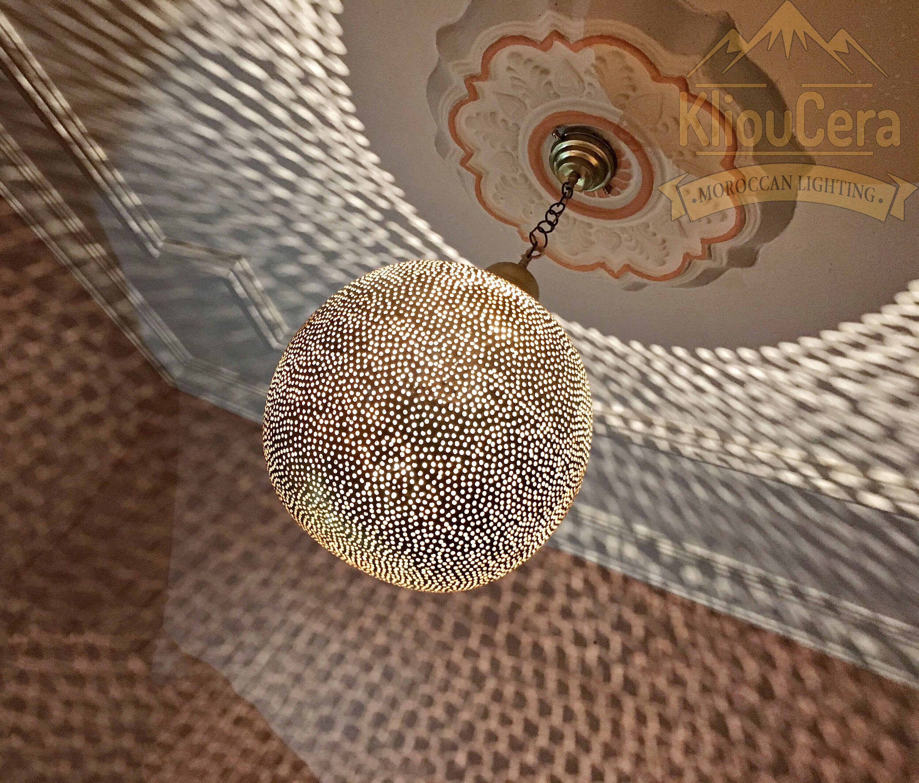 Luminaire Marocain, Suspension