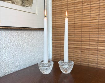 Paar vintage kandelaars van geslepen glas | Diamantgeslepen kristalachtig decor