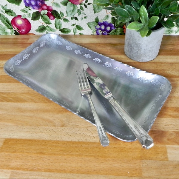 Vintage Norway Aluminum Serving Platter | Sandalen Fabrikker Bergen Sandwich Hors D'oeuvres Tray | Mid-Century Scandinavian Housewares