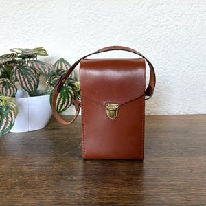 Renwick Leather Camera Box Bag | Top Handle Vintage Photography Gear | Retro Fashion Cowhide Convertible Handbag