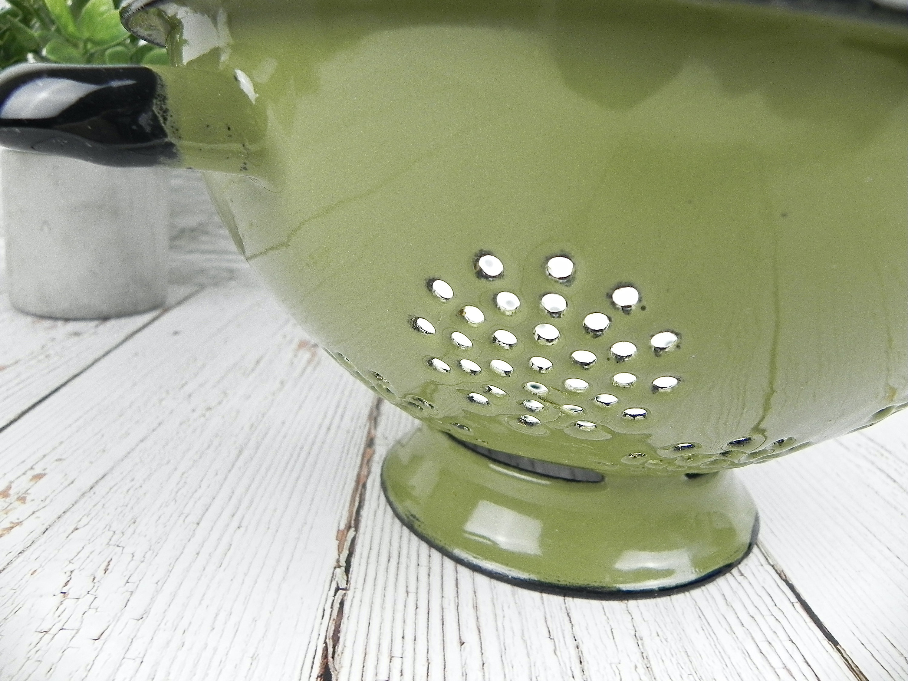Green Enamel Colander Vintage Avocado Green & Black Footed Etsy
