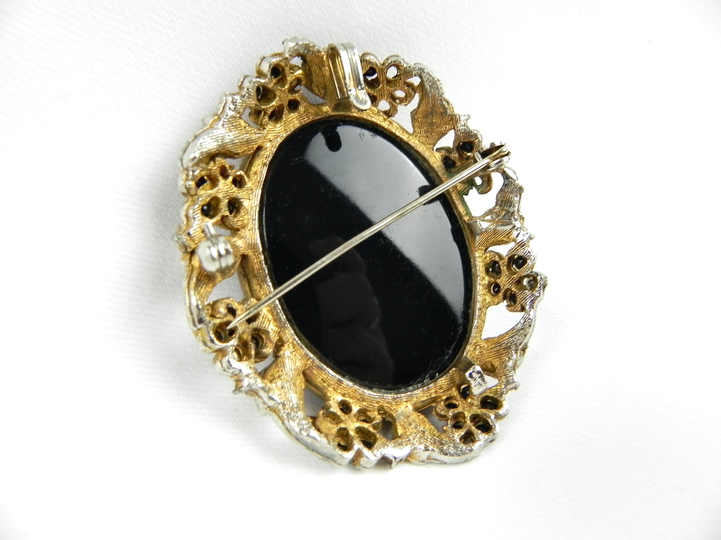 Broche Camée Ancienne - Femme Regardant à Gauche, Bakélite Sur Laiton Et Onyx