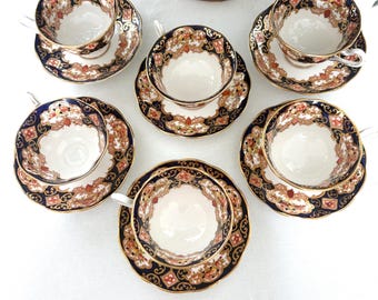Royal Albert Heirloom Footed Cups & Saucers Malvern | Vintage English Bone China Replacement