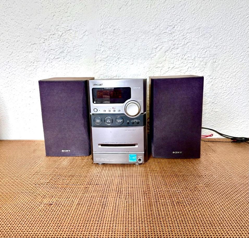 SONY CMT-NEZ30 CD Player Tape Deck Radio Tuner | Retro Tech