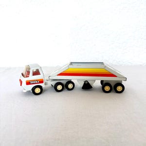 Vintage 1970s Tonka Semi Truck with Trailer | Pressed Steel Toy | Retro Toys | Made in USA