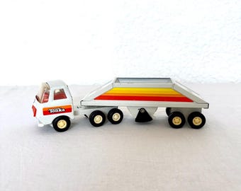 Vintage 1970s Tonka Semi Truck With Trailer | Pressed Steel Toy