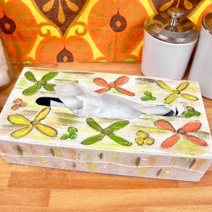 Hand Painted Tissue Box | Vintage 70s Facial Tissue Box | Groovy Bathroom Accessories