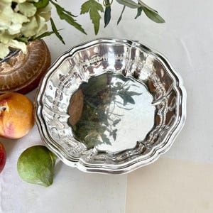 Silver Plate Scalloped Bowl | Vintage Elegant Panelled Design | Victorian Style Serving Piece