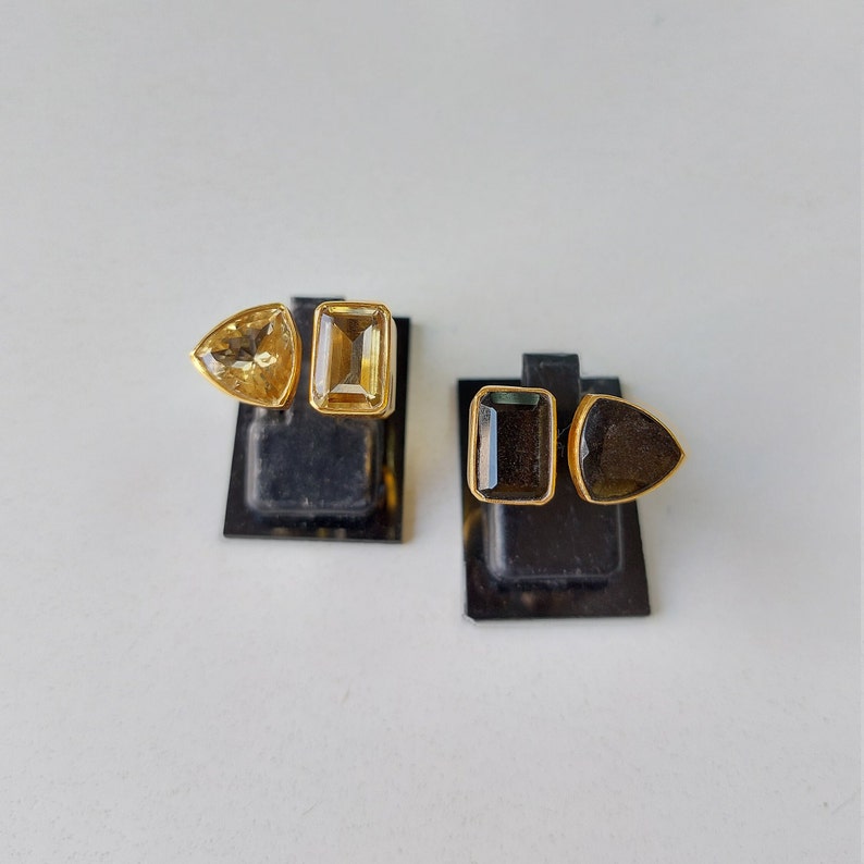 Anello in pietra di luna in oro. Anello importante in stile boho. Anello in citrino, ossidiana, rutilo dorato, apatite, lapislazzuli, ametista, quarzo rosa. Corniola, opale. immagine 10