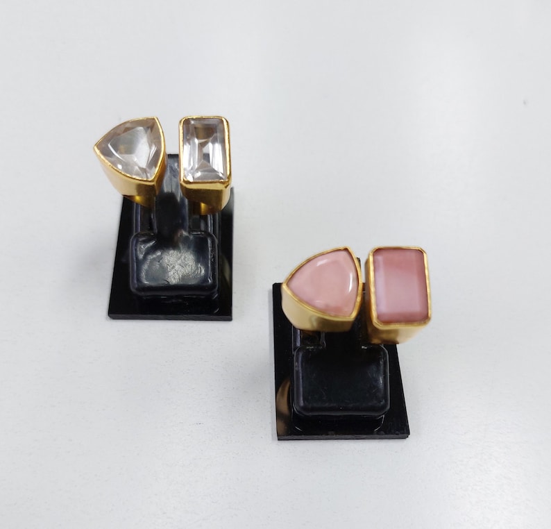Anello in pietra di luna in oro. Anello importante in stile boho. Anello in citrino, ossidiana, rutilo dorato, apatite, lapislazzuli, ametista, quarzo rosa. Corniola, opale. immagine 6