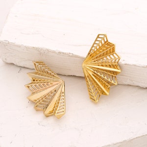 Filigree brass earrings gold plated. Angel wings earrings studs. Filigree jewelry. Brass earring Gold plated. Fashion jewelry