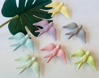 Pastel Ceramic Swallow – Soft Color Wall Bird – Handmade Portuguese Decor – Gentle Tones – Hanging Ceramic Art