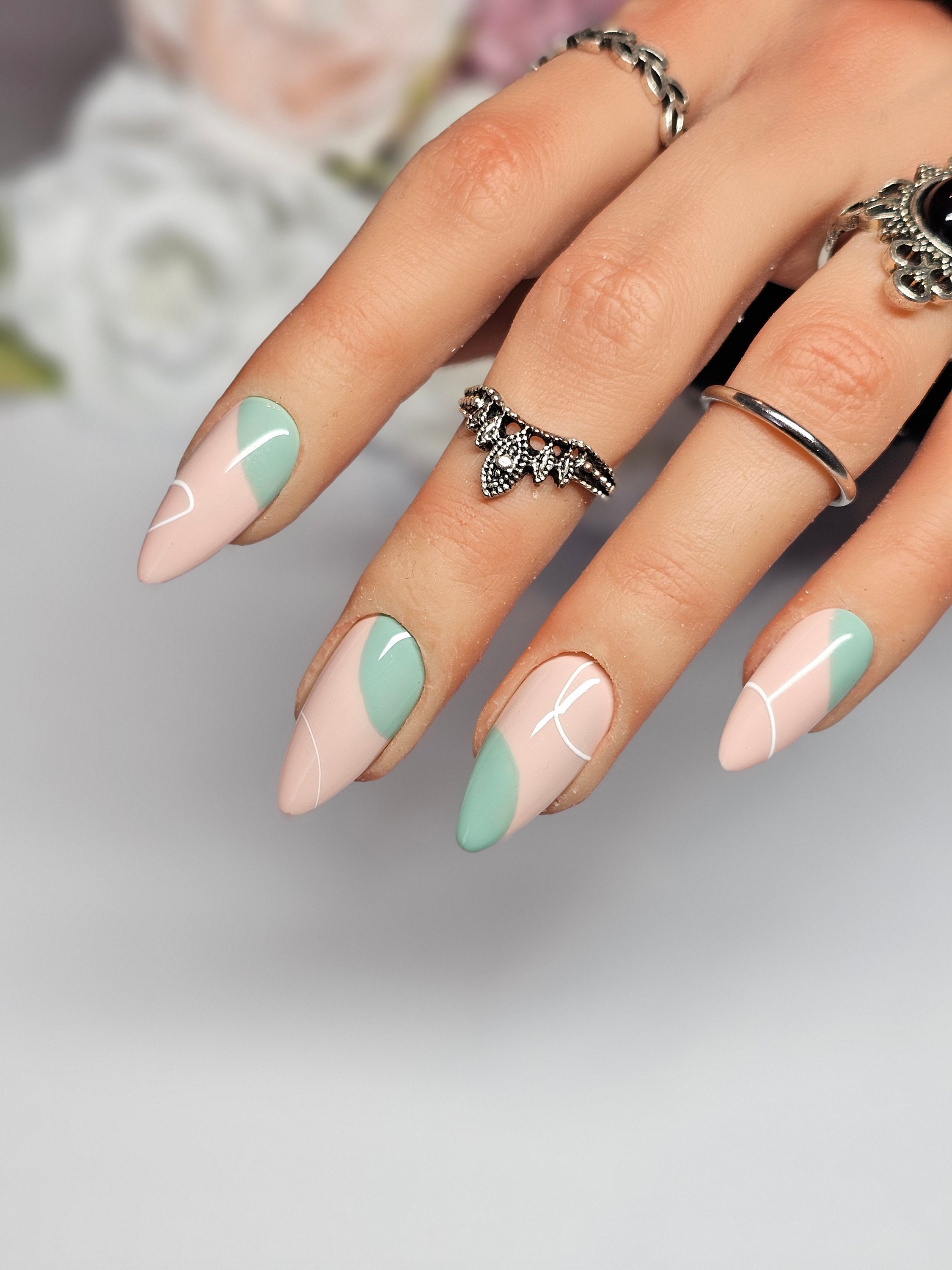 33 On-Trend Chrome Nail Designs To Try - The Nail Tech Org
