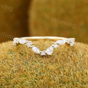 Pear shaped Moissanite wedding band Unique yellow gold Curved wedding band Vintage marquise Diamond band Bridal Matching Stacking band