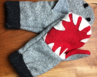 baby shark mittens