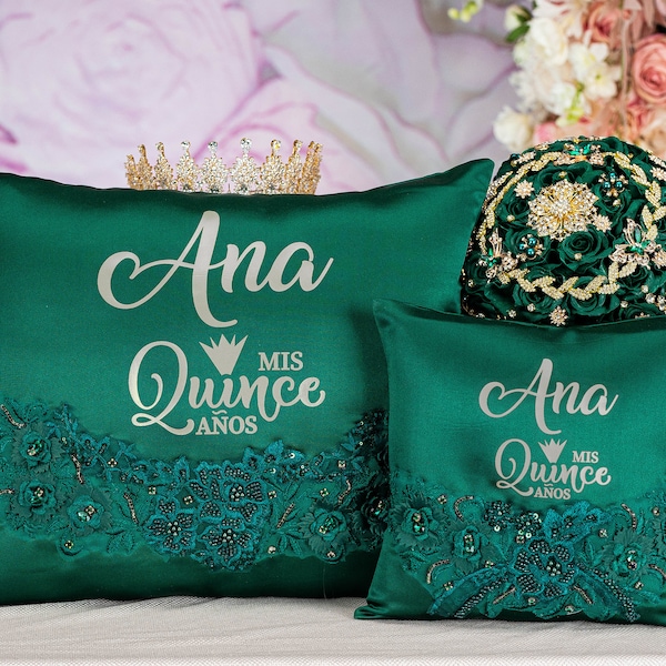 Green quinceanera pillows set, emerald green  quinceanera pillows, green silver quince almohada, personalized pillow, green tiara pillow