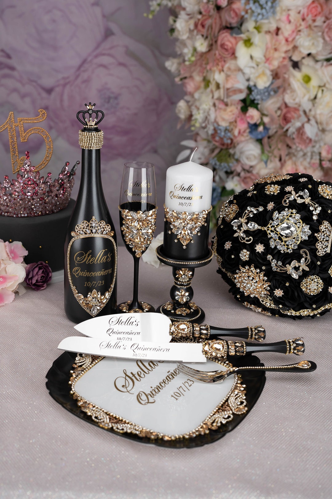 Decoracion de 15 años dorado y negro deals