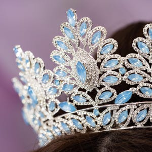 light blue quinceanera crown, dusty blue silver quince tiara, mis xv corona baby blue, quinceanera tiara