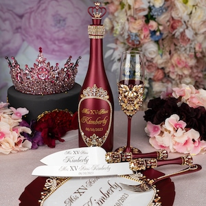 burgundy quinceanera decor, burgundy quinceanera glasses, burgundy sweet 16 decor, maroon quinceanera