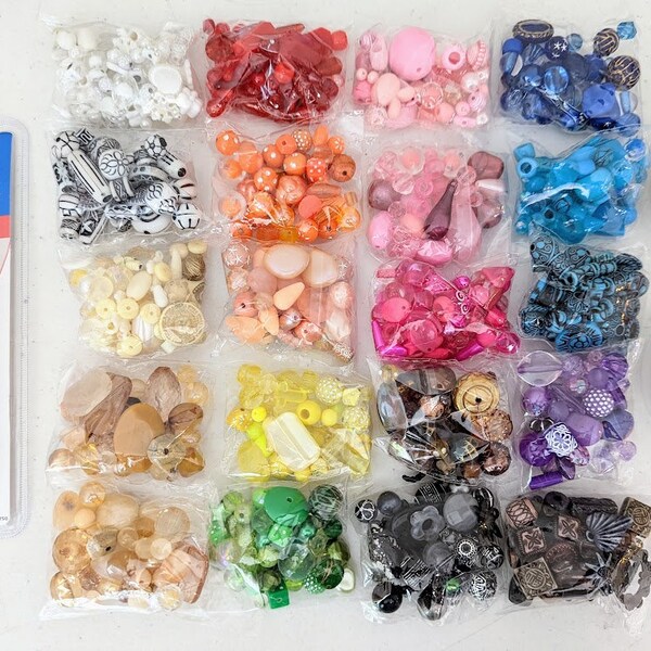 Bead Party Kit | 20 Assorted Bead Colors | Complete Bead Activity Set | Elastic Beading Cord | Beading Glue | Make up to 20 bracelets