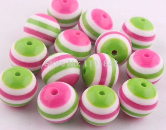 Deep pink, light pink & mint green Buttons for Crafts Sewing Scrapbooks and  Quilts. Assorted sizes including small deep pink, light pink & mint green  buttons