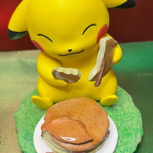 Pokémon Pikachu Collectable Moods Figure “Hungry” Pokémon Center Exclusive with Original Box -Perfect Gift For Pokémon Fan