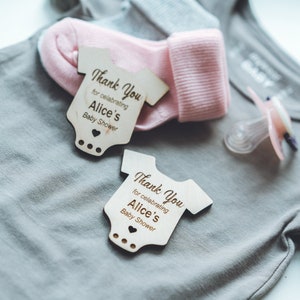 Magnete per baby shower, bomboniere per baby shower, magneti in legno personalizzati per baby shower, magneti per body per neonati, regali di ringraziamento per baby shower