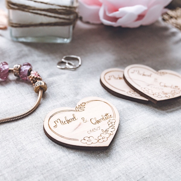 personnalisables en bois en forme de coeur "Retenez la date" de remerciements - Cadeaux de mariage rustiques avec noms et date gravés | Fabriqué à la main