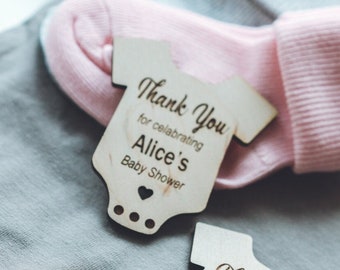 Faveurs de baby shower, aimant de baby shower, cadeaux personnalisés de baby shower pour les invités, aimants de combinaison de corps de bébé, cadeaux de remerciement de baby shower