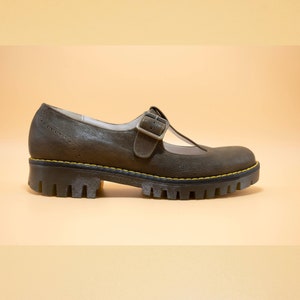 Brown Mary Janes Shoes Platform with wide T-strap,Leather Shoes,Flats Mary Jane,Platform Mary Janes,Platform Shoes,Women Shoes,Custom Shoes