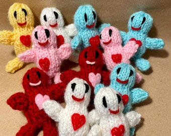 Send a knitted Hug, Send a virtual hug, Valentine’s Day Gift, Gift for partner/friend/mum/grandmother, Thinking of you, Miss you, Galentines