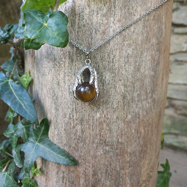 Pendentif serre d'aigle ou de dragon oeil de tigre ou sodalite