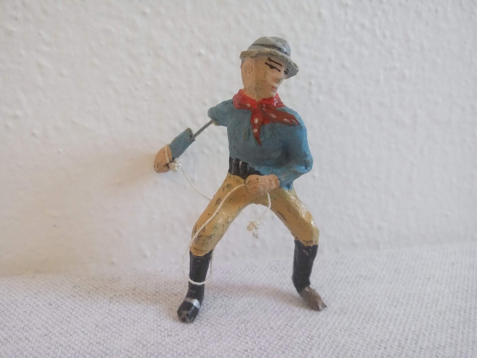 Old Cowboy Figurine With a Lasso Ranch 