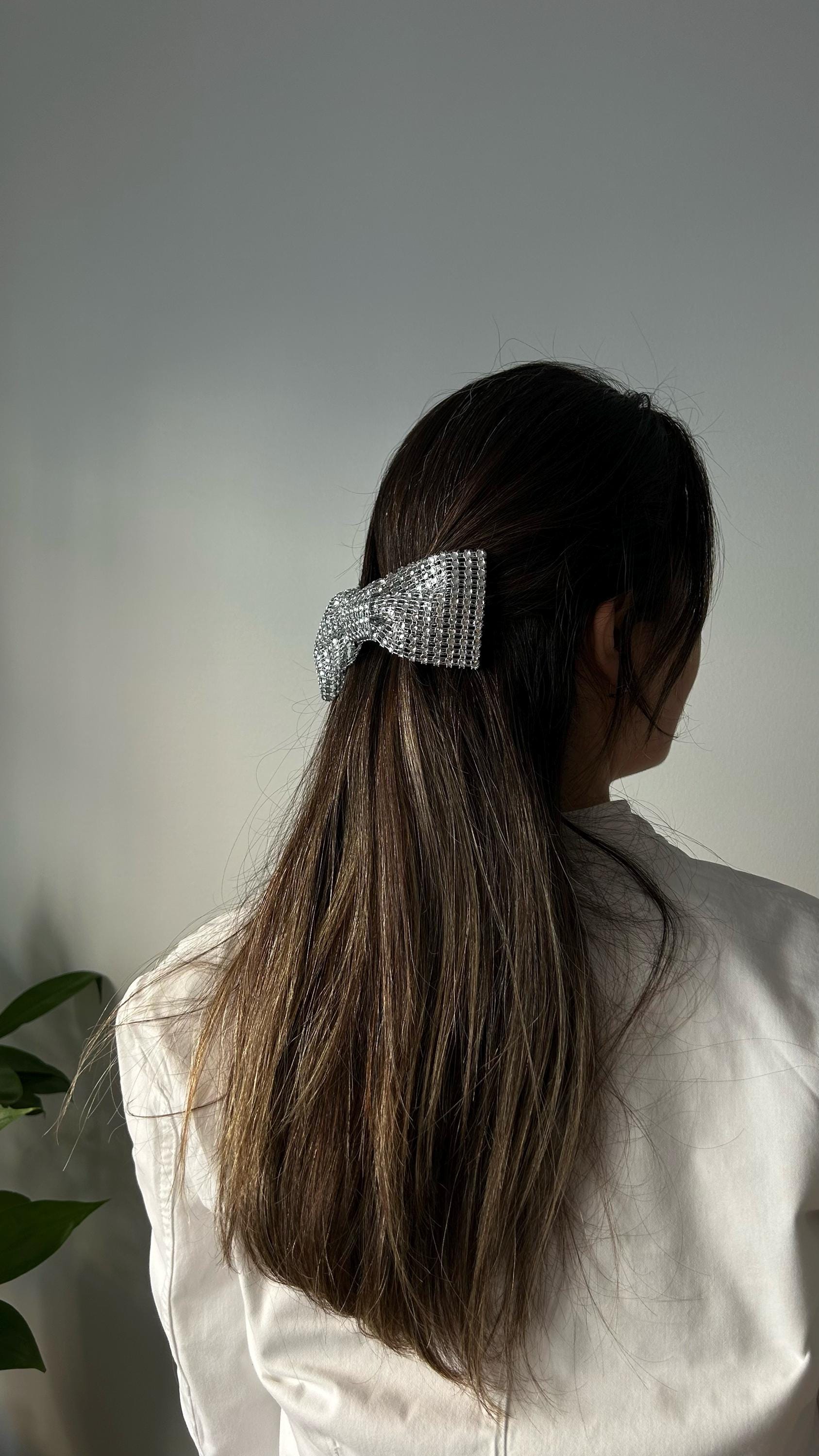 Dazzling Silver Rhinestone Bow Hair barrette Made in France Silver Glitter Hair Bow: Elegant Rhinestone French Barrette  main image 2